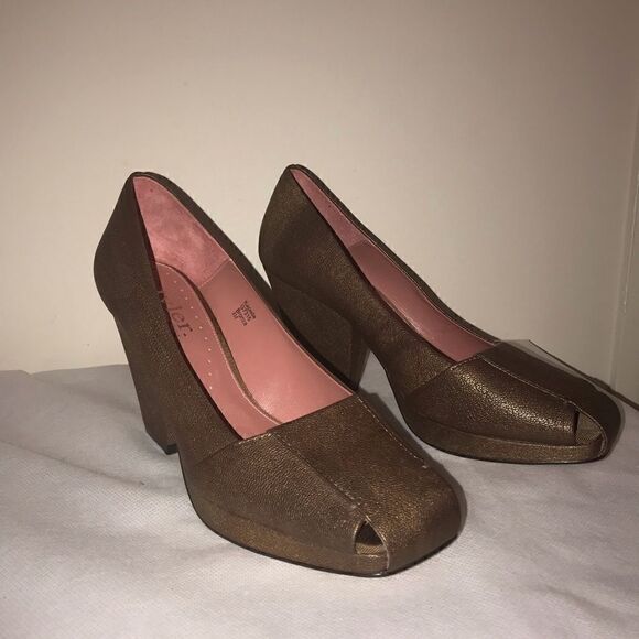 NWOT Richard Tyler Kapelle Bronzers PERFECT - Picture 4 of 6